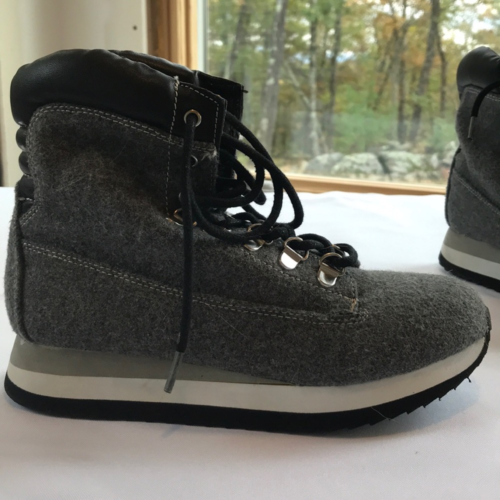 Joe Boxer Boots - Picture 4 of 5